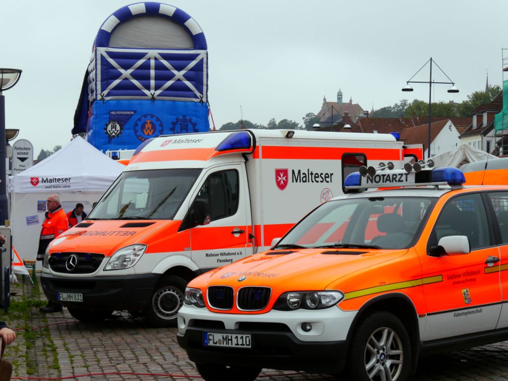 Fotos Erfolgreicher 3 Blaulichtag In Flensburg Viele Fans Flensburg Szene Nachrichten